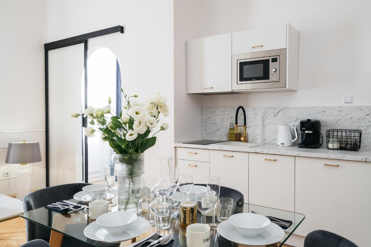 Luna Apartment - Loftaffair كراكوفيا المظهر الخارجي الصورة