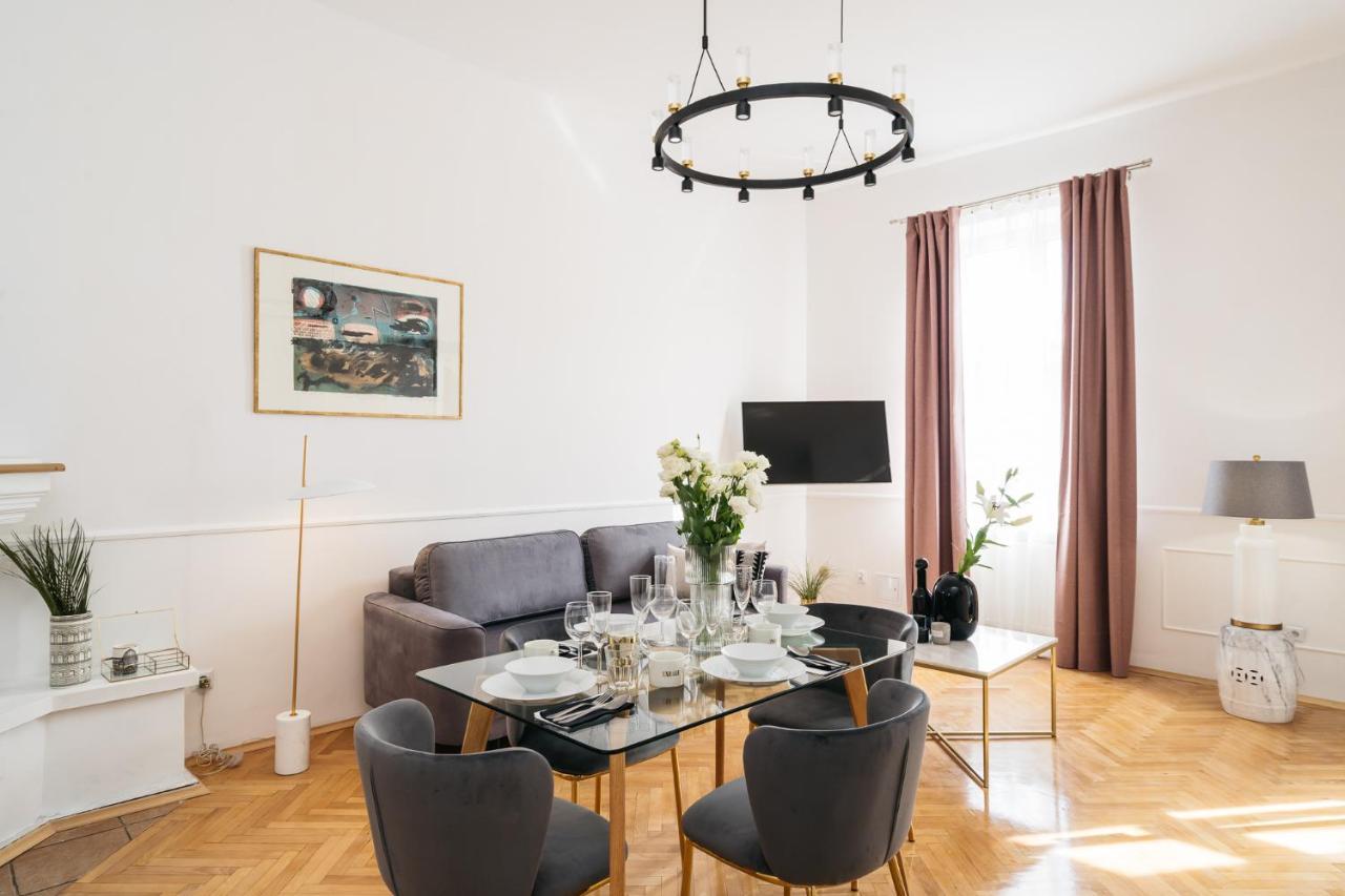 Luna Apartment - Loftaffair كراكوفيا المظهر الخارجي الصورة